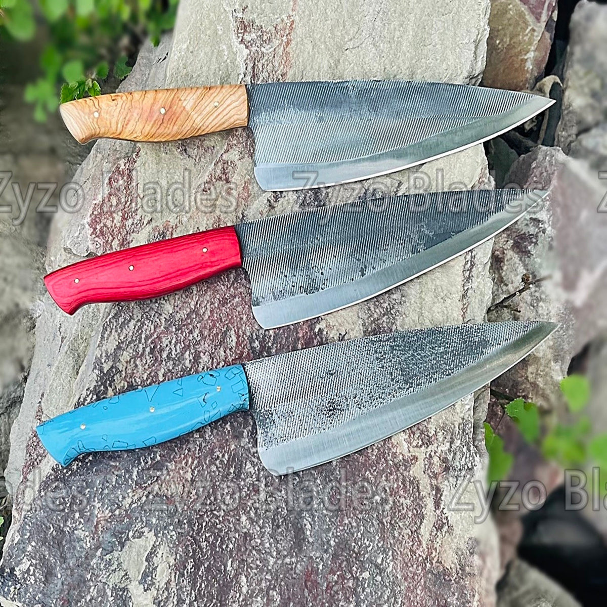Hand Forged Damascus Chef Knife: Full Tang, Paka Wood Handle