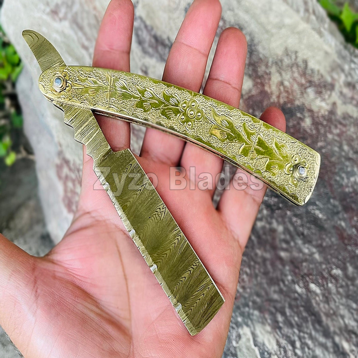 SHAVING STRAIGHT RAZOR / Beard Man Gifts / Custom Handmade Straight Razors