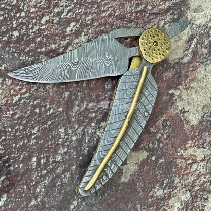 Leaf Style Handmade Pocket Folding Knife Damascus Blade