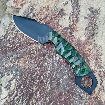 Fixed Blade Curved Knife and Solid Thick Blade