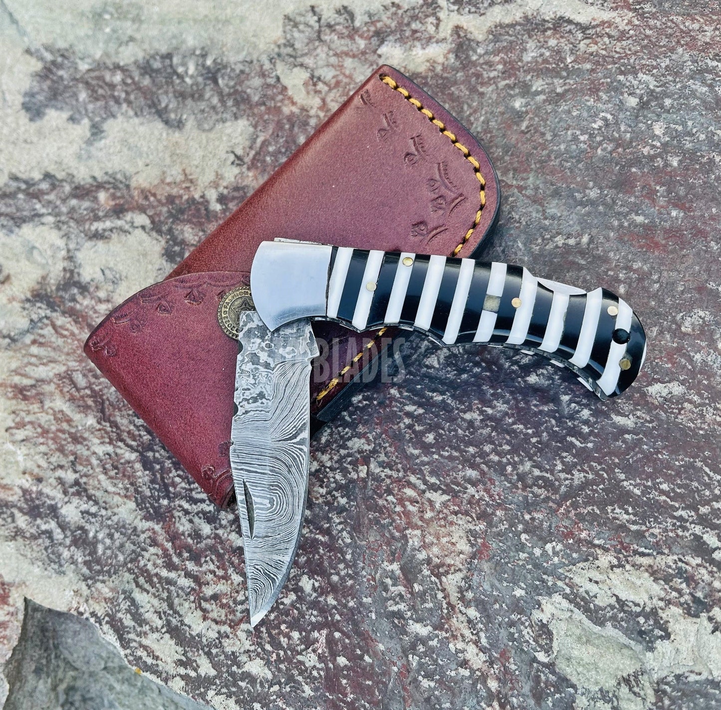 POCKET FOLDING KNIFE