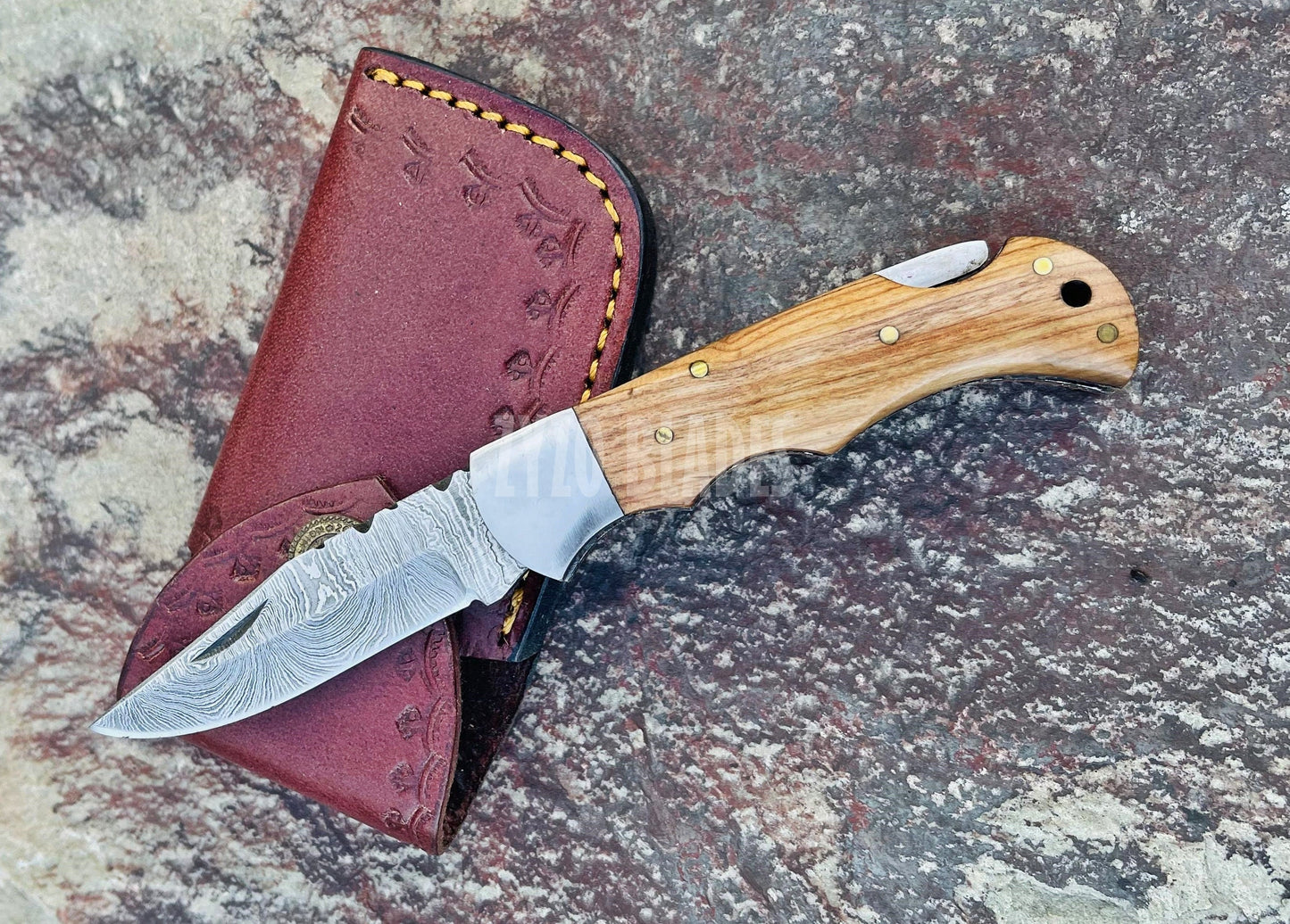 Damascus Steel Pocket Folding Knife Handmade